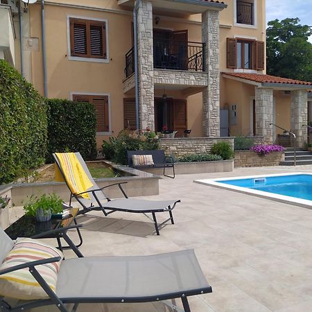 Villa Krasa Sea View Apartmants With Pool Ližnjan Exteriör bild