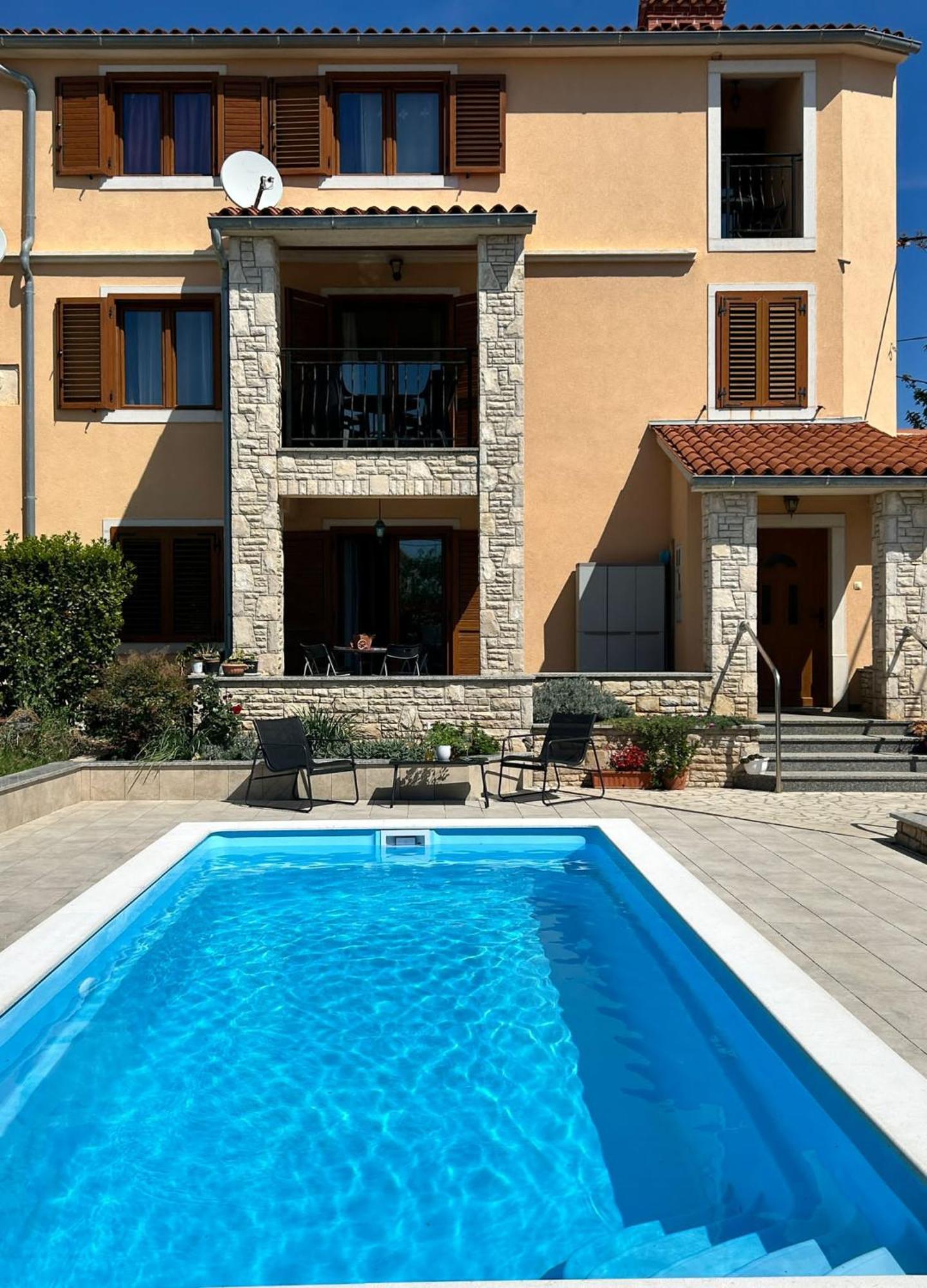 Villa Krasa Sea View Apartmants With Pool Ližnjan Exteriör bild