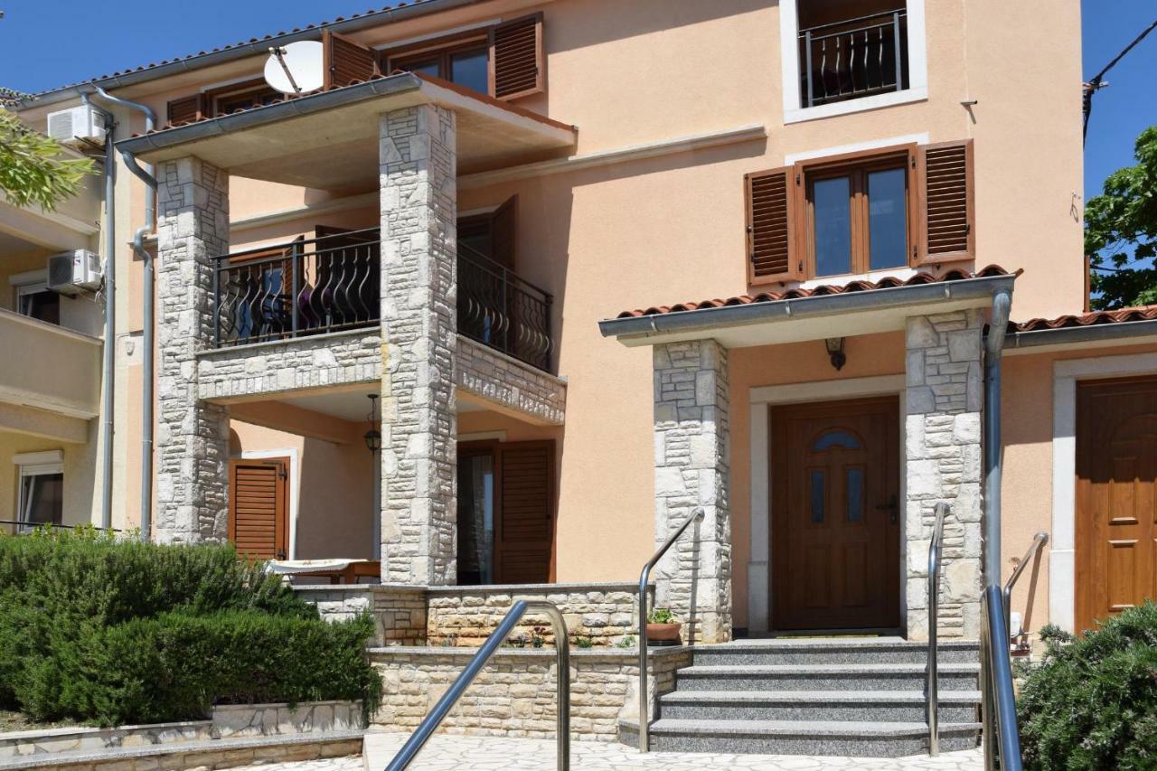 Villa Krasa Sea View Apartmants With Pool Ližnjan Exteriör bild